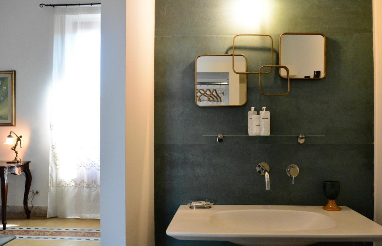 Domus Aleria Deluxe Rooms 夏卡 外观 照片