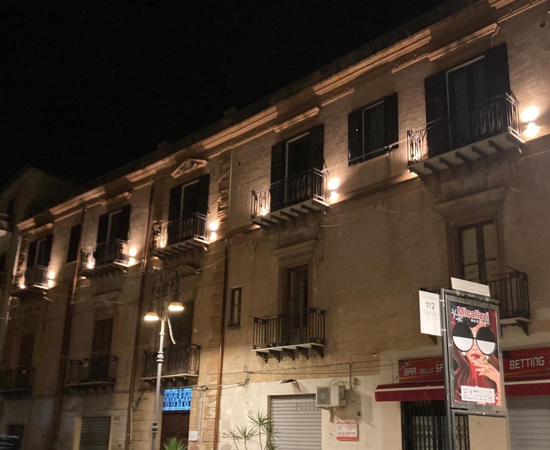Domus Aleria Deluxe Rooms 夏卡 外观 照片